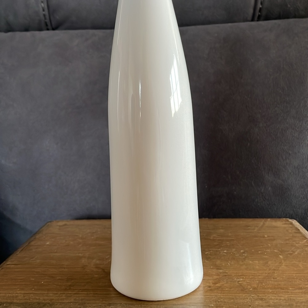 2004 Vintage Haeger White Vase Pre-Owned Excellent Condition (9) - Picture 6 of 6
